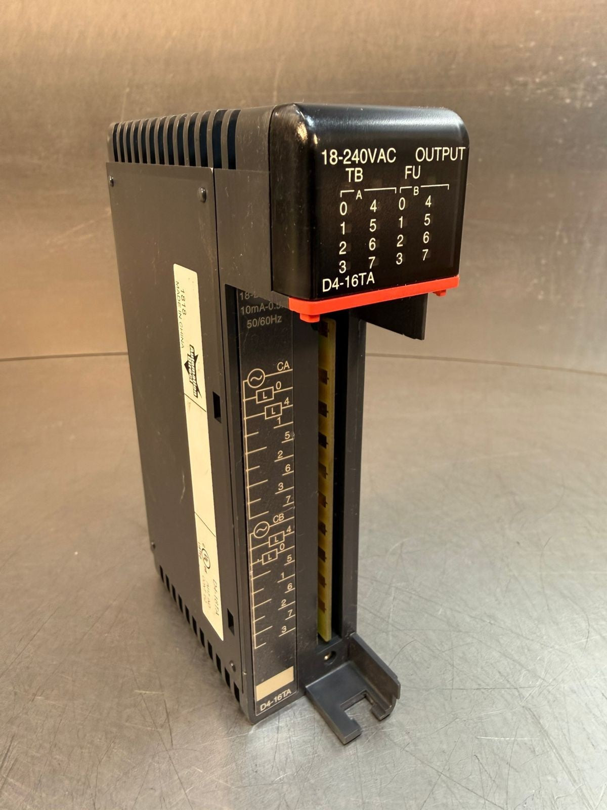 Automation Direct D4-16TA 240VAC Output Module                     (9.3.4)
