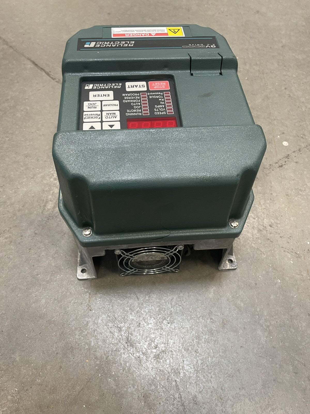 Reliance Electric GV3000  3 HP/2.2kw M/N 3V4151 Vector Inverter 380 VAC  @1A