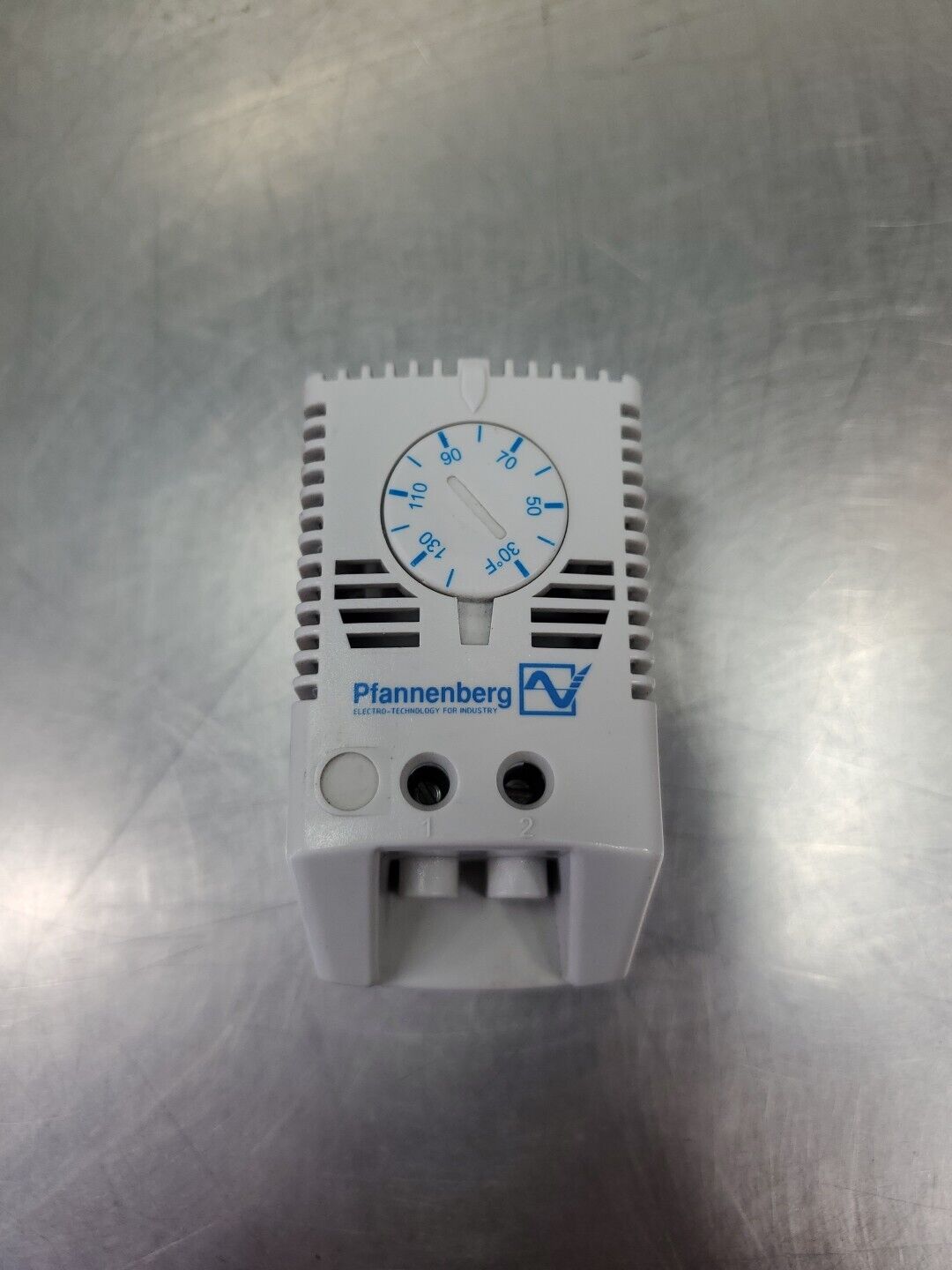 Pfannenberg FLZ 530 IP20 PLC Thermostat, 15A.                               3E-9