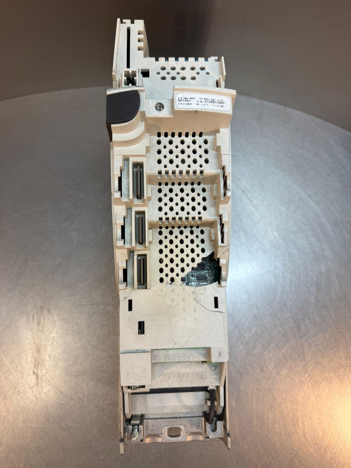 Unidrive SP1401 0.75/1.1Kw                                         (2.5.4)