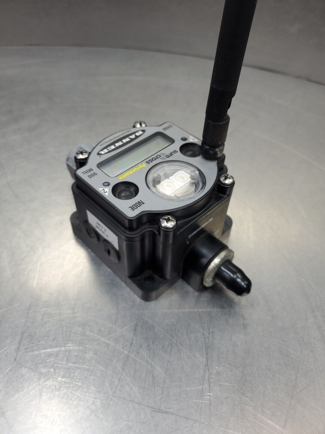 Banner DX80N9X6S-P8 SureCross DX80 Connection Module.                      5E-28