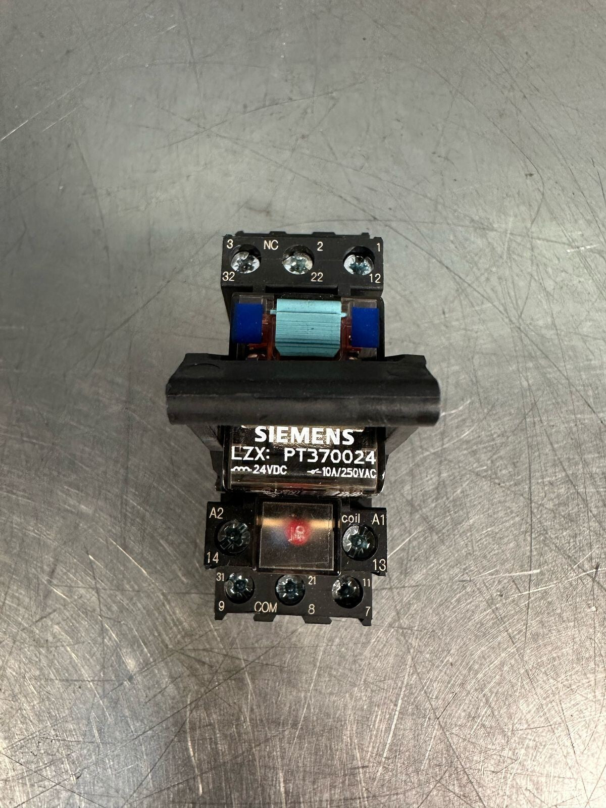 Siemens PT370024 24VDC 10 Amp 250VAC Plug-In Relay with PT78730     (7.4.3)