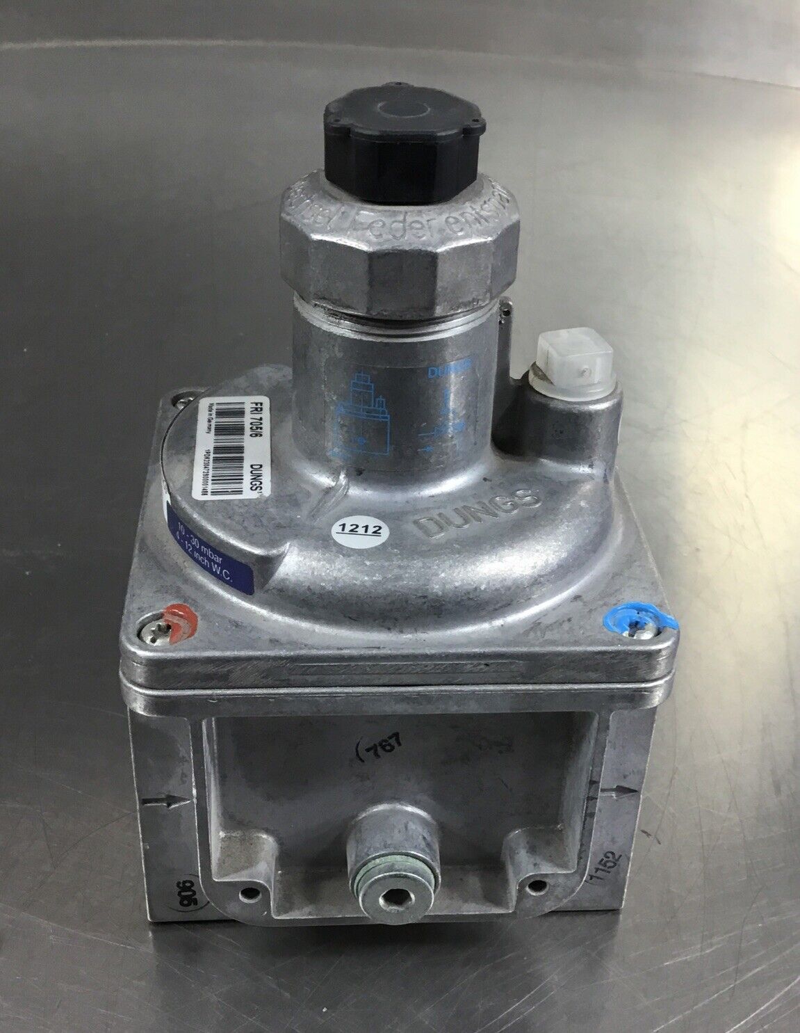 Dungs Gas Pressure Regulator  FRI 705/6  PN 230472      6C-4