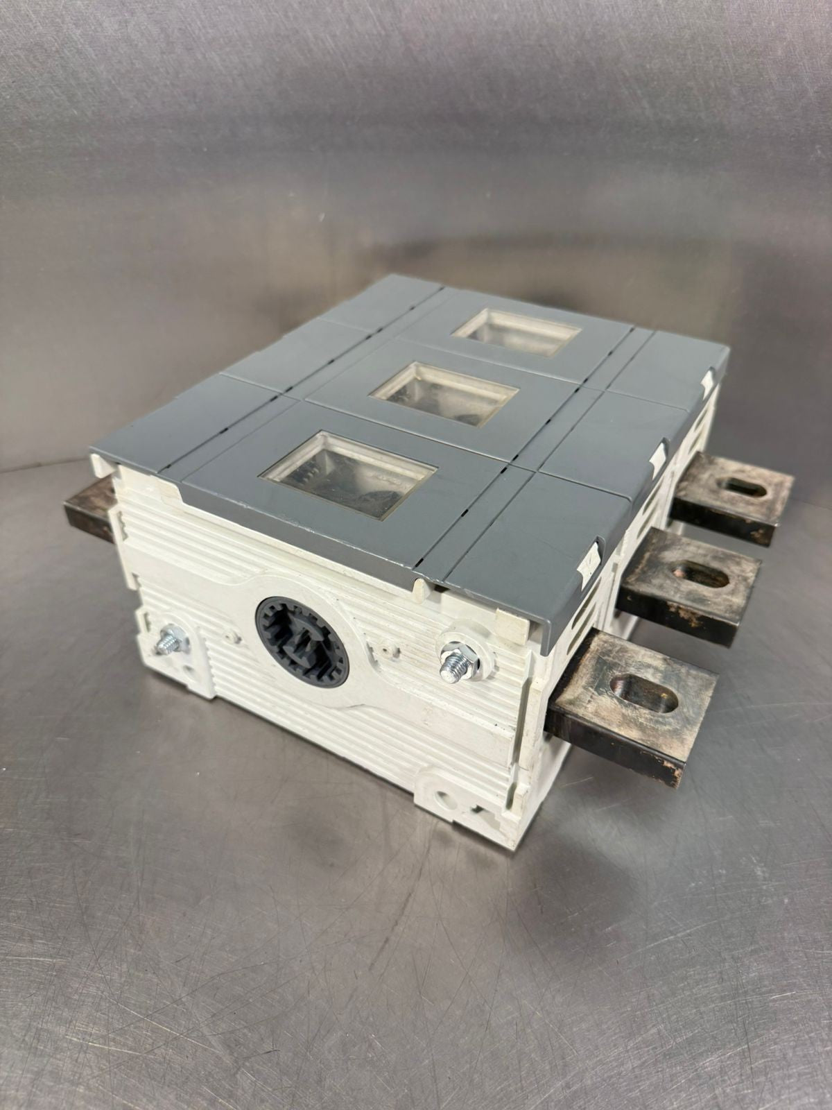 ABB Non-Fusible Disconnect Switch 1200Amp 600VAC 3 Pol (10.5.3)