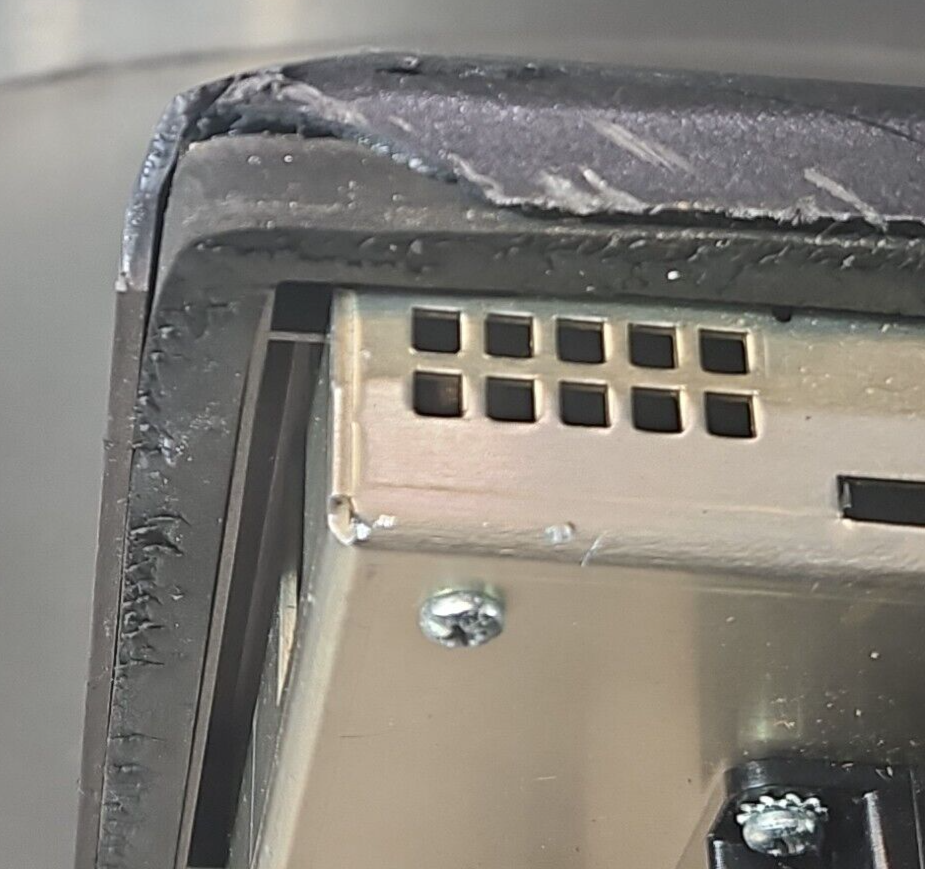 Allen Bradley 2711-T10C20L1 Ser D Panel View 24VDC 1.1A                 (BIN752)