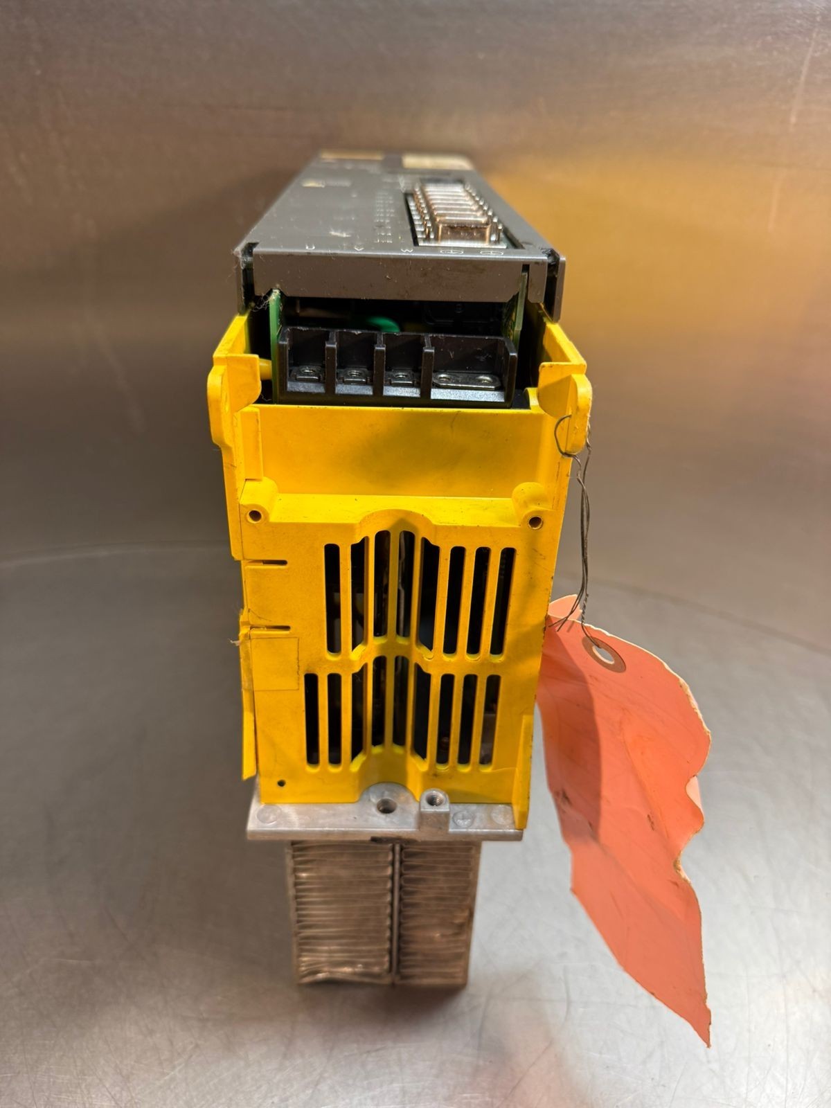 Fanuc A06B-6102-H211#H520 Servo Amplifier  B-65162                (12.5.4)
