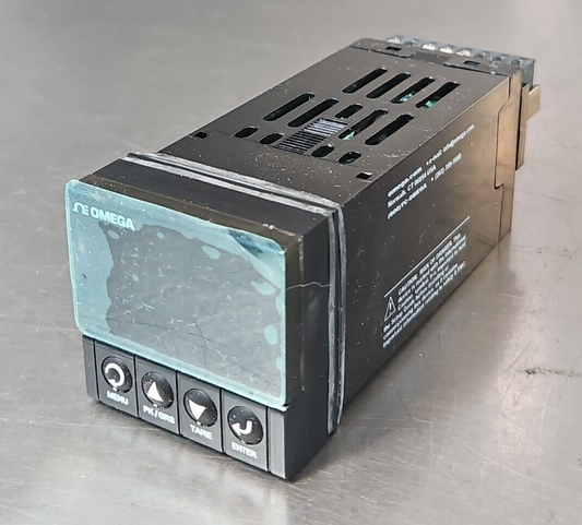 Omega CNiS633-C24 Programmable Digital Process Temperature Controller   (BIN532)