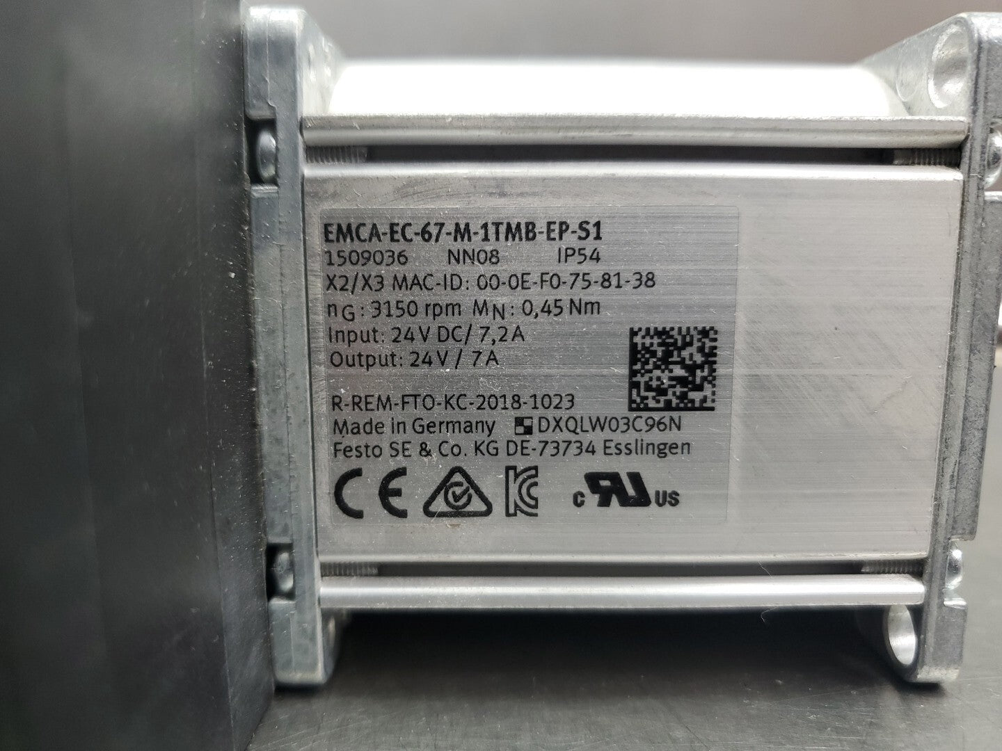 47560686