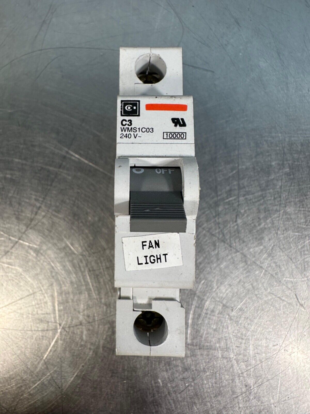 Eaton WMS1C03 240 V Circuit Breaker WMS1-C03 (4D-24)