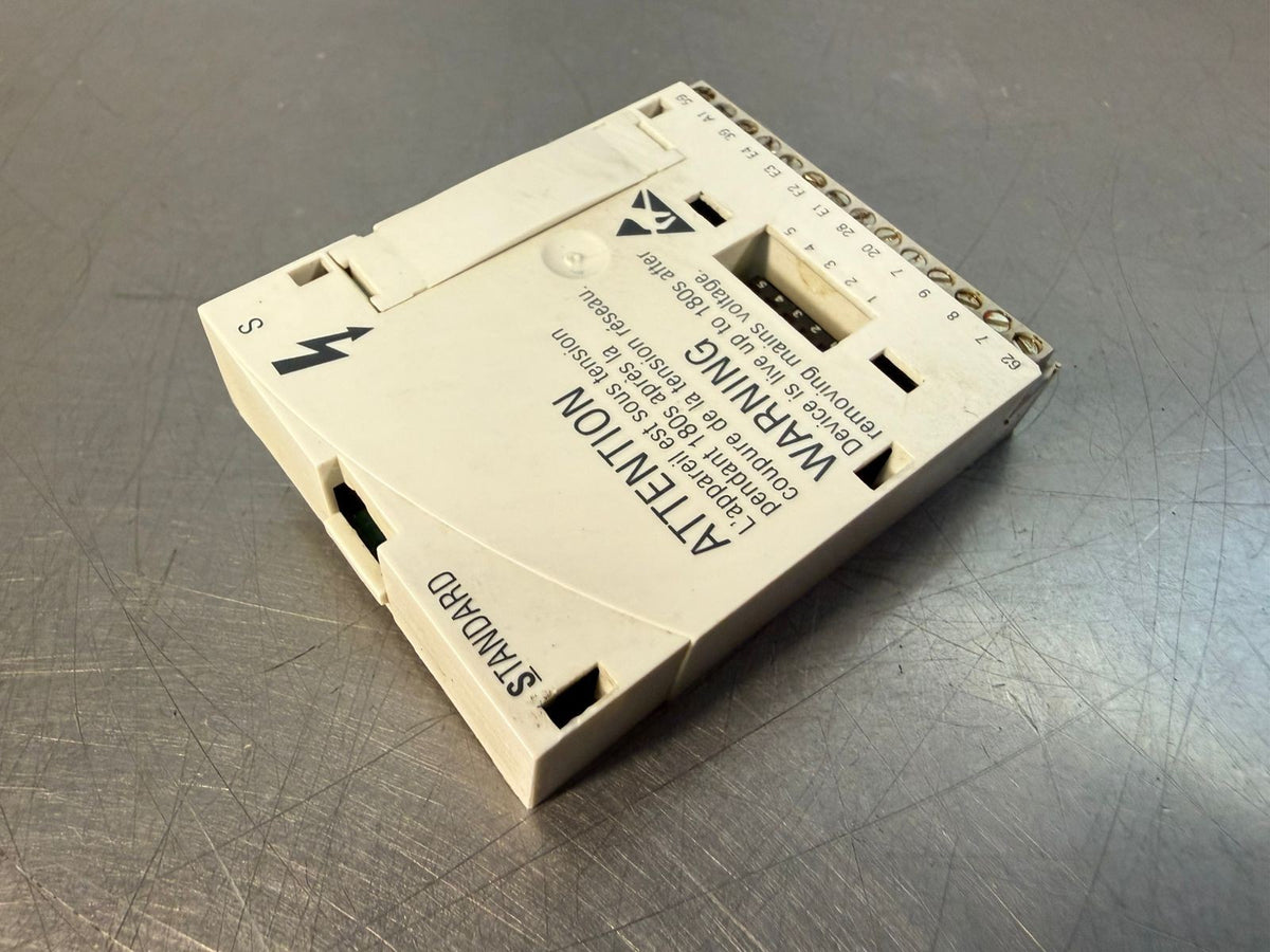 Lenze E82ZAFS Module Unmp 00422485 / 45414749                      (9.3.3)