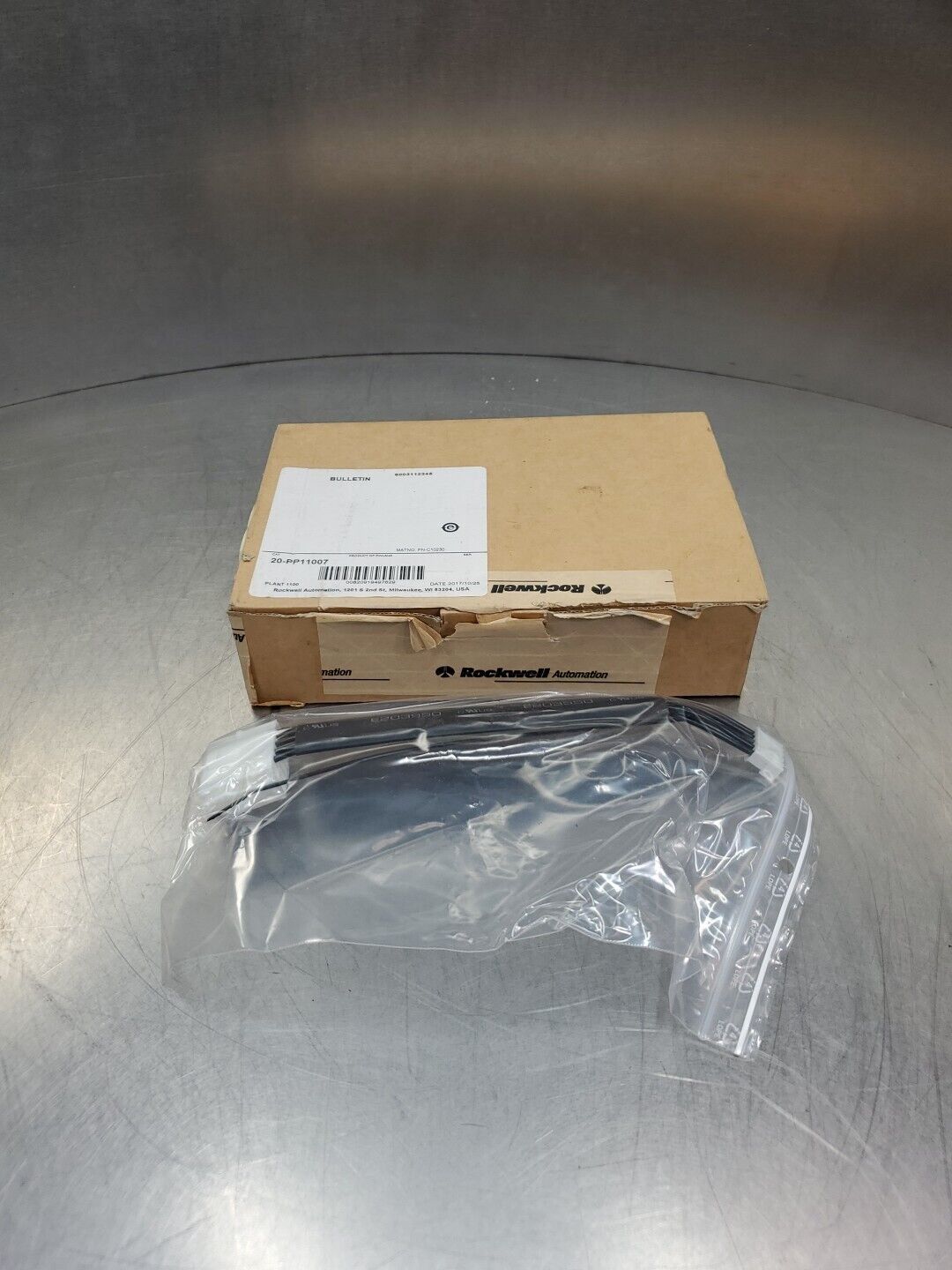 Rockwell Automation 20-PP11007 BULLETIN Cable.                             5D-16