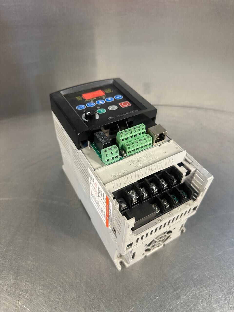 Allen-Bradley PowerFlex4 22A-D6P0N104 Ser.A 3 Ph 480v 2.2kw (1d-03)