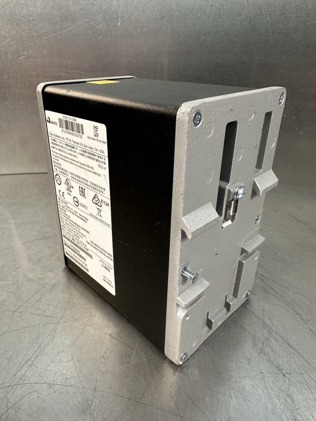 Cisco IE-2000-4TS-G-B Industrial Ethernet Switch 4 FE Copper & 2 GE (BIN-7.5.2)