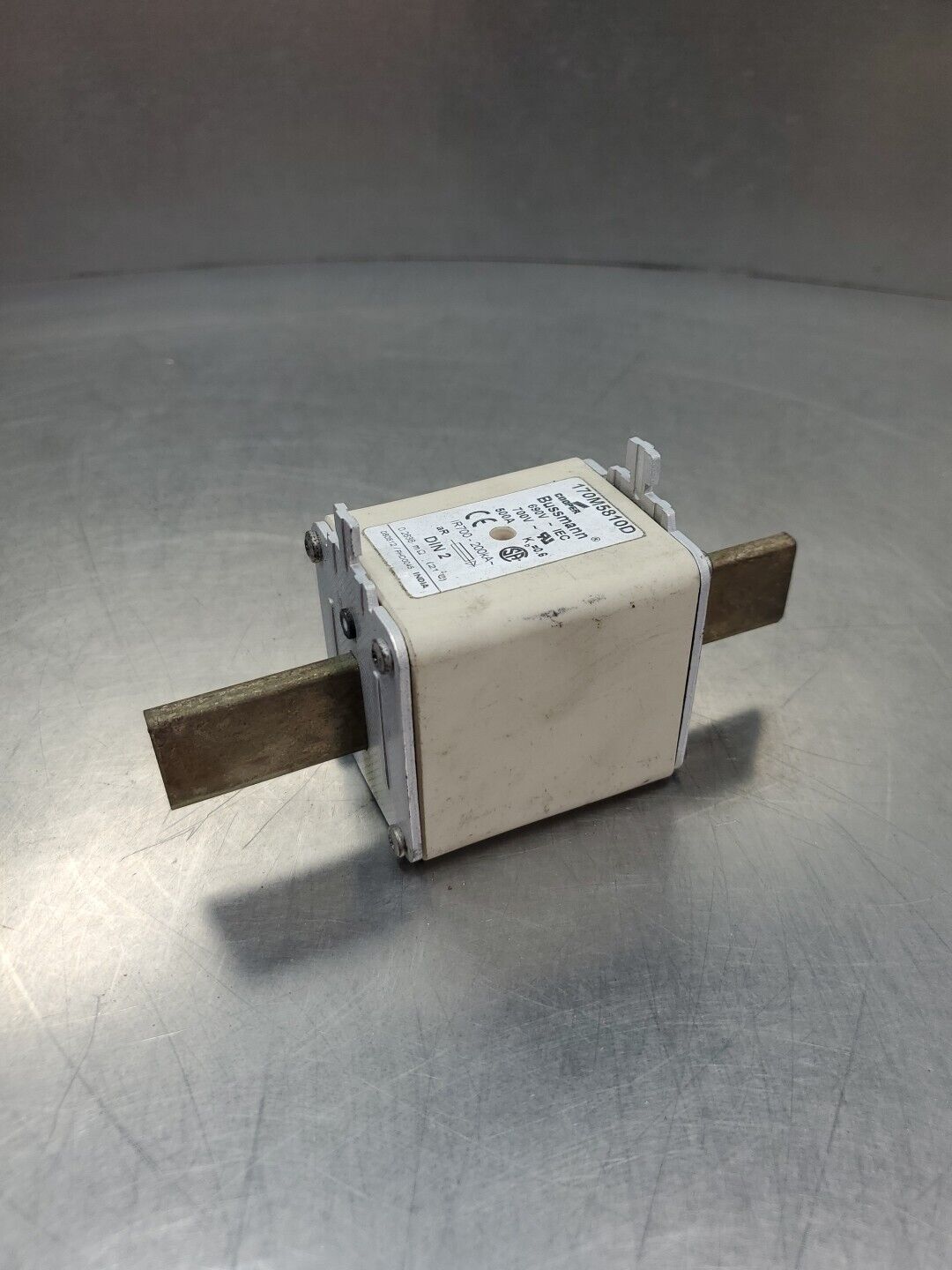 Cooper BUSSMANN 170M5810D Fuse, 500A 690-700VAC.                            4E-8