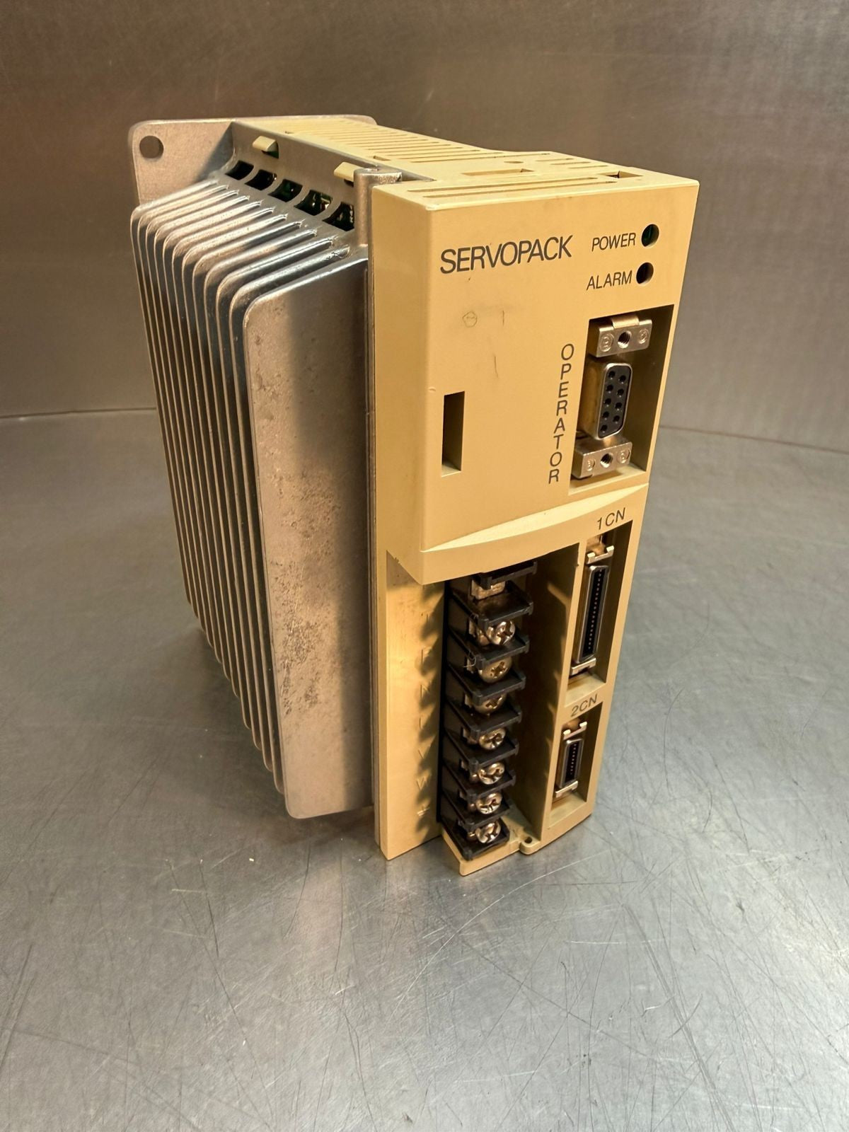 Yaskawa SGDA-04AS 1 PH Servopack 200-230Vac 6.0A          (3.5.1)