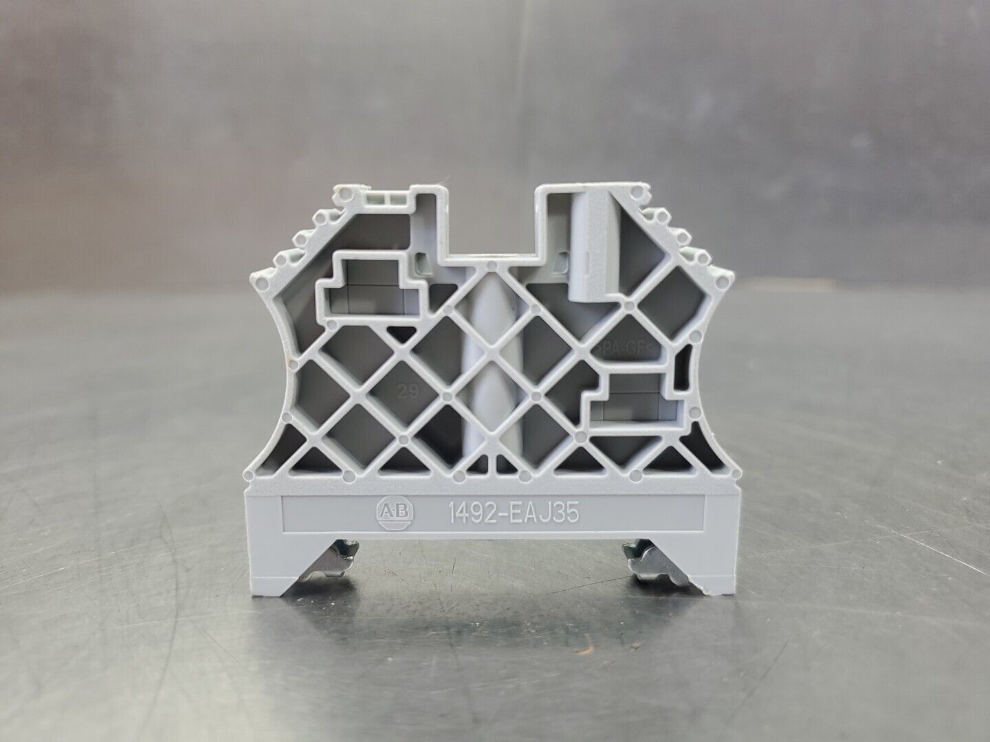 Allen-Bradley 1492-EAJ35 End Anchor, Lot of 4.                             4E-35