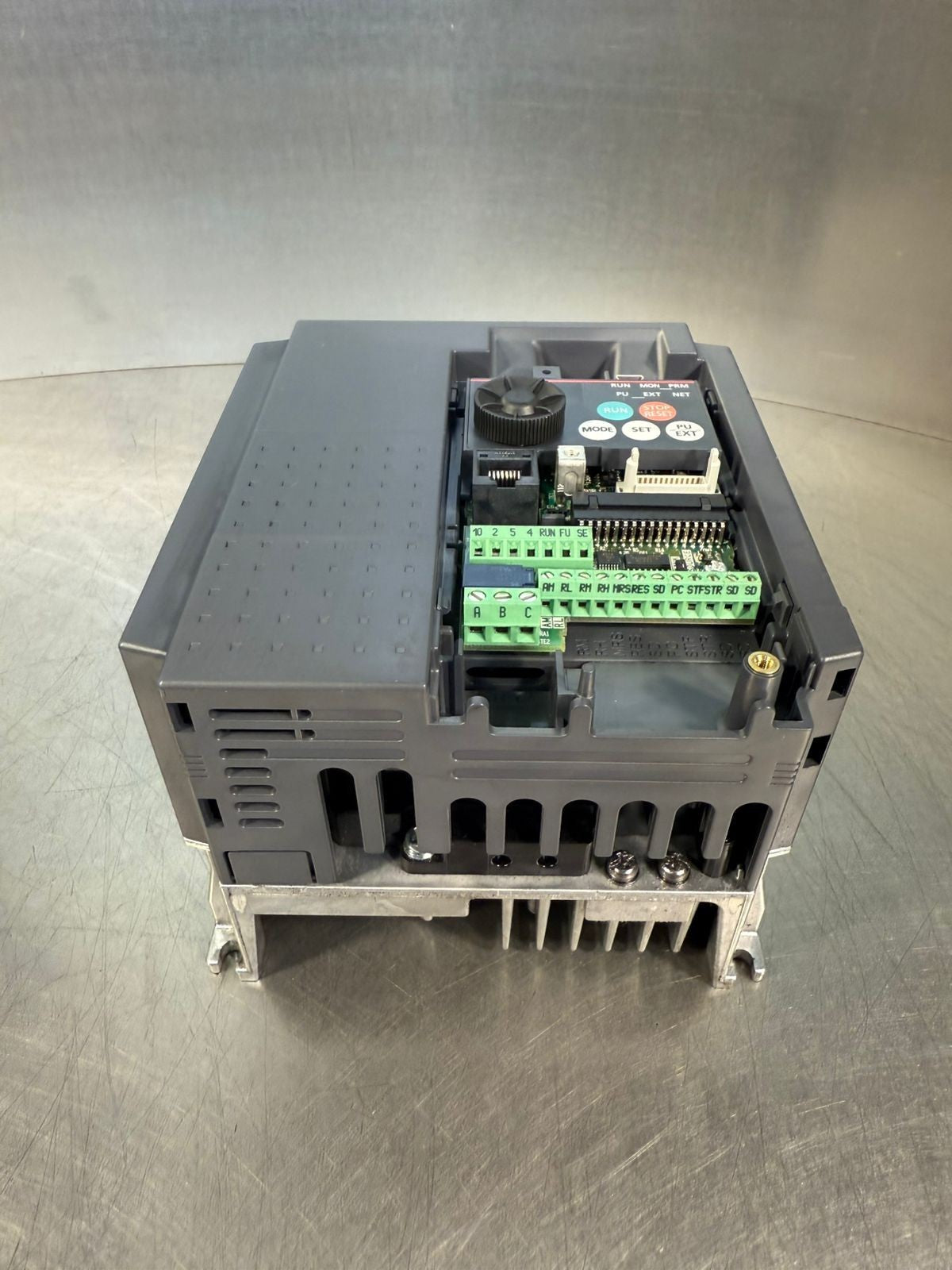 Mitsubishi  FR-E740-026-NA 3 Ph AC380-480V                         (3.6.2)