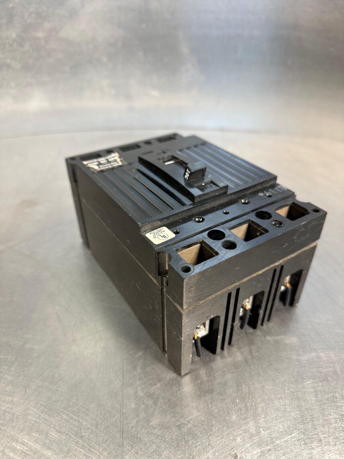 GE TED134Y100 480VAC, 100 AMP Used. -  Each  (4A-28)