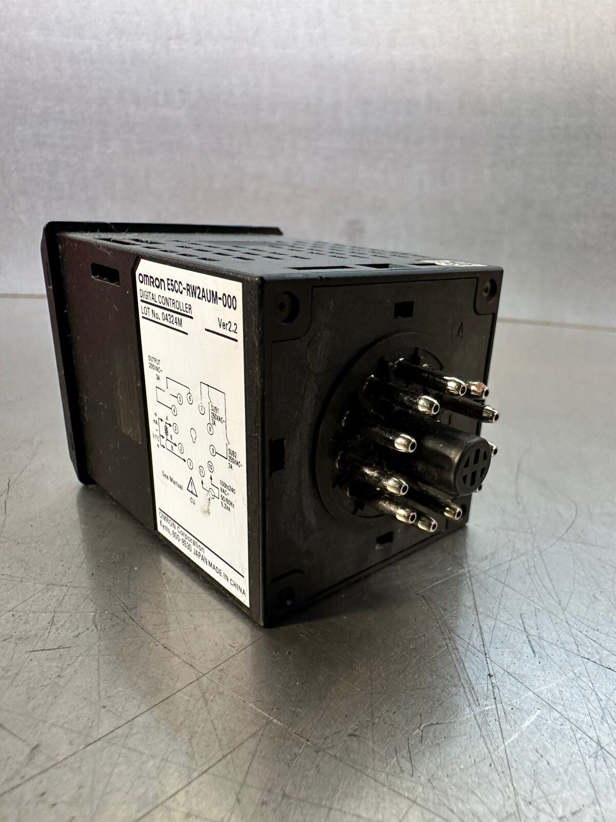 Omron E5CC-RW2AUM-000 Digital Controller Ver 2.2      (4.5.5)