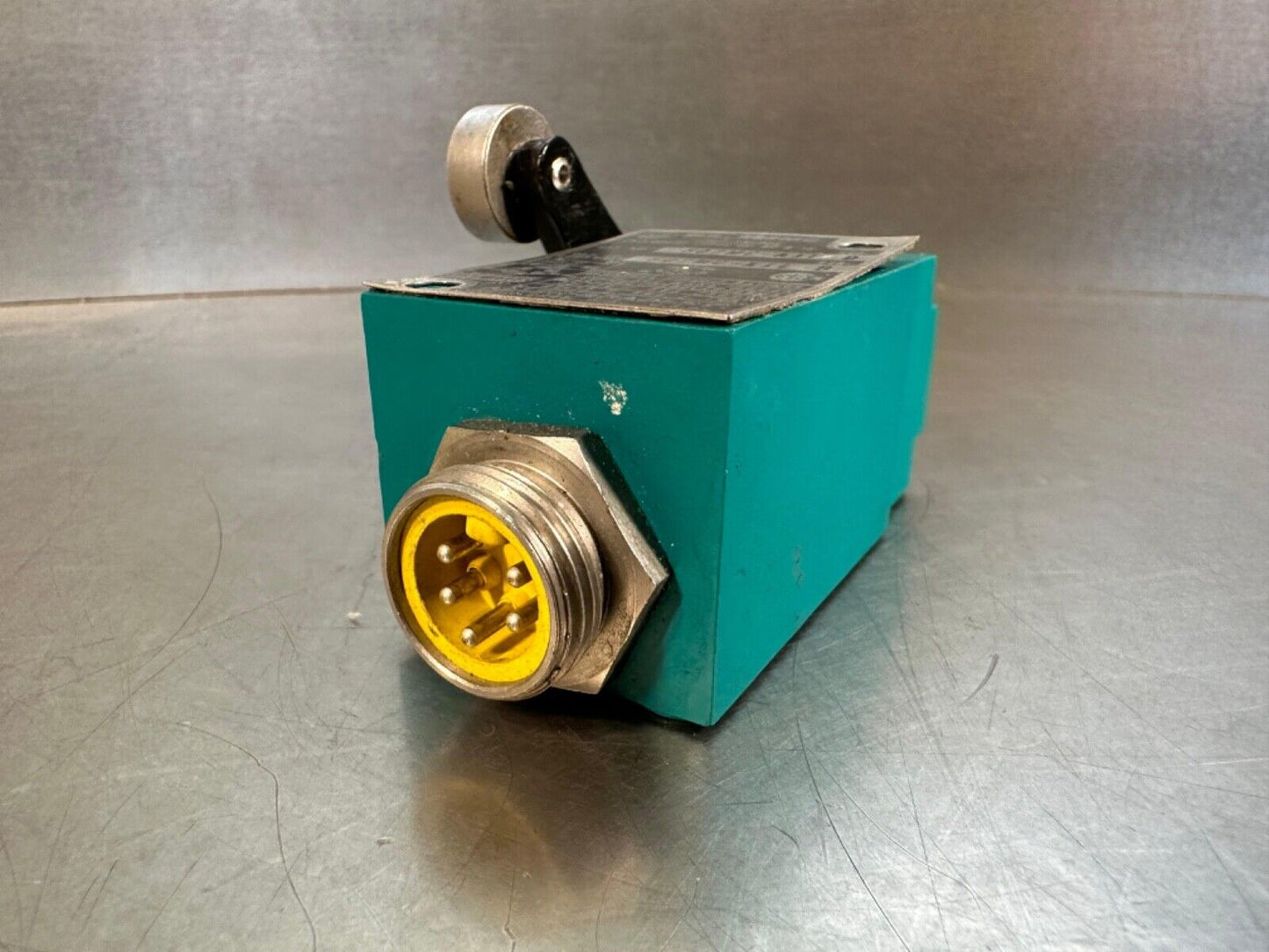 Allen Bradley 802MC-AJ1 /D  With  802MC-AX /D Operador Head (5E-28)