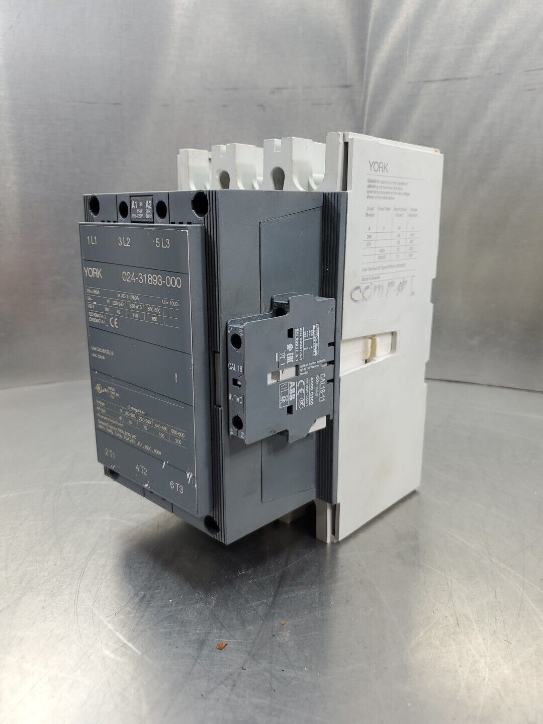 ABB/YORK 024-31893-000 300A 600V Definite Purpose Contactor.               1C-28