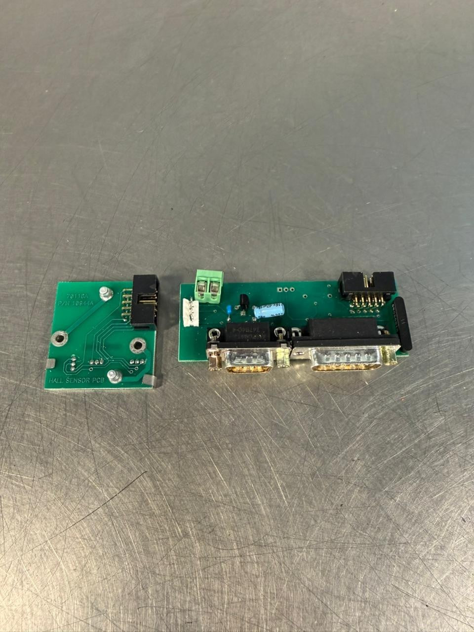 Termination PCB 10945A / Hall Sensor PCB 70118A – 10944A           (9.3.1)