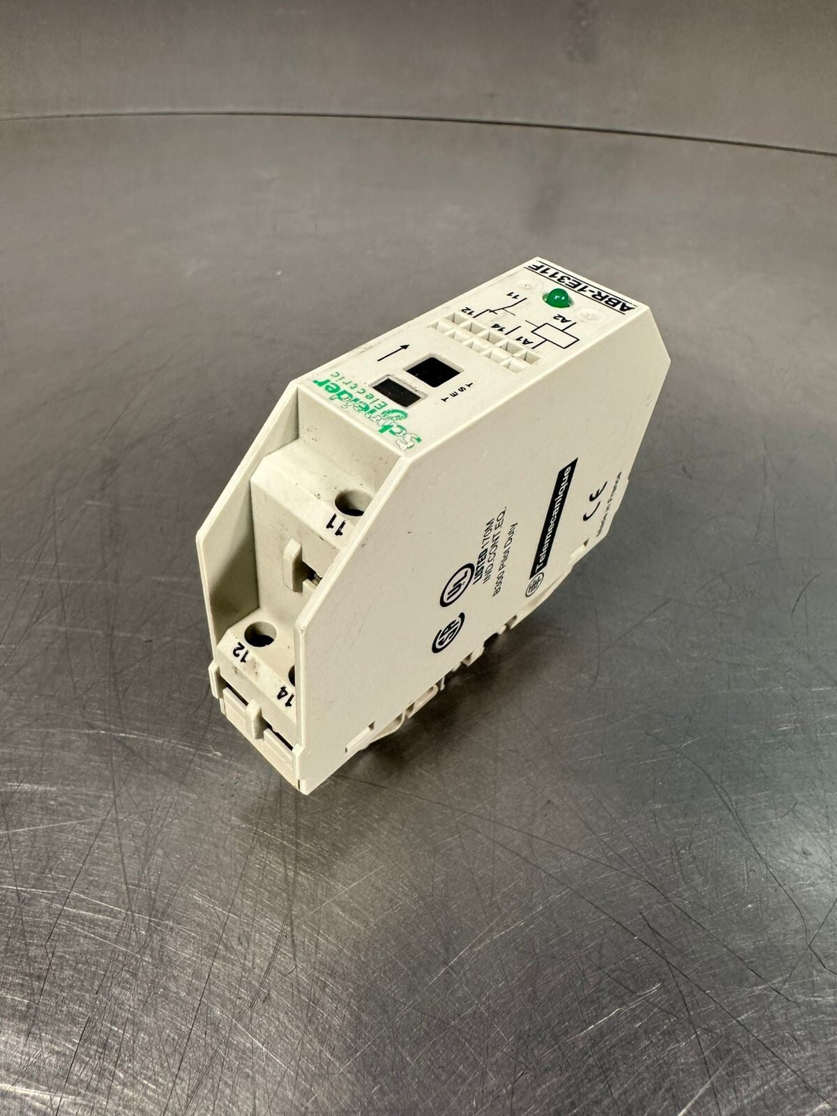 Schneider Electric ABR1E311F Relay Module AC  110V 127V  (5.3.3)