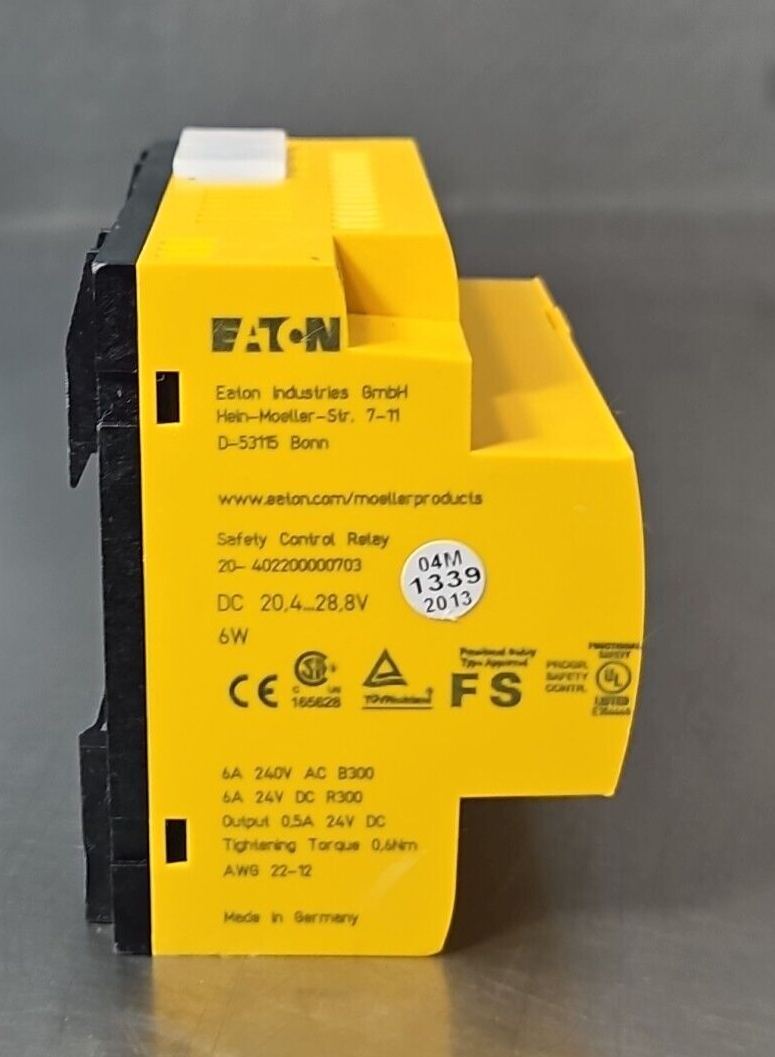 Eaton ES4P-221-DMXX1 easy safety control relay DC 24V    (BIN3.4.5)