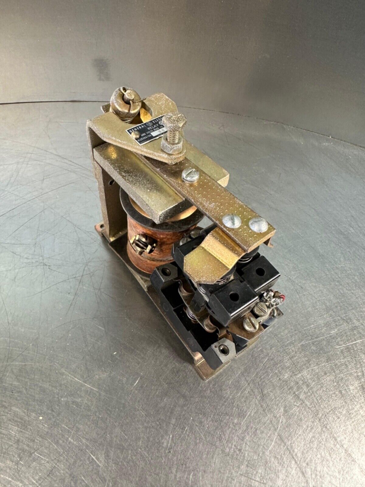 Ge IC2820A100-BB Relay 600v / 10 amp. IC2820A100BB (4c-37)