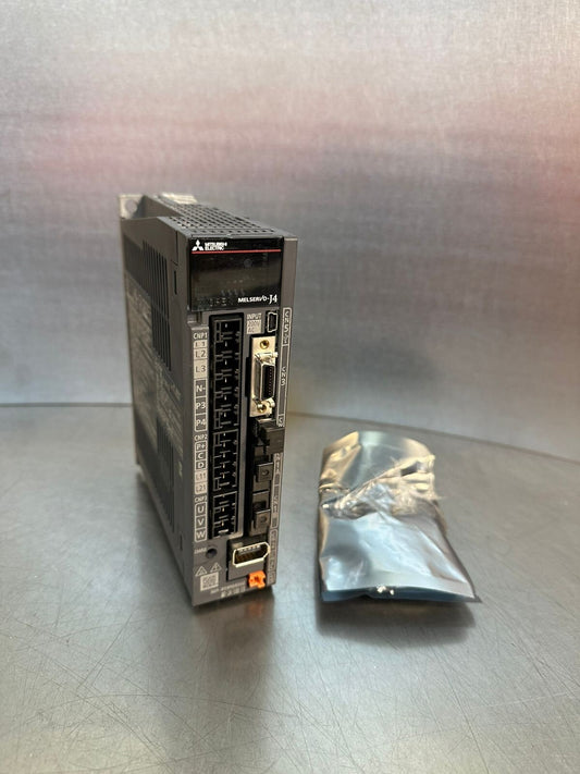 Mitsubishi MR-J4-10B-EB Ac Servo 100W Out 3Ph 170V 0-360Hz     (7.5.4)