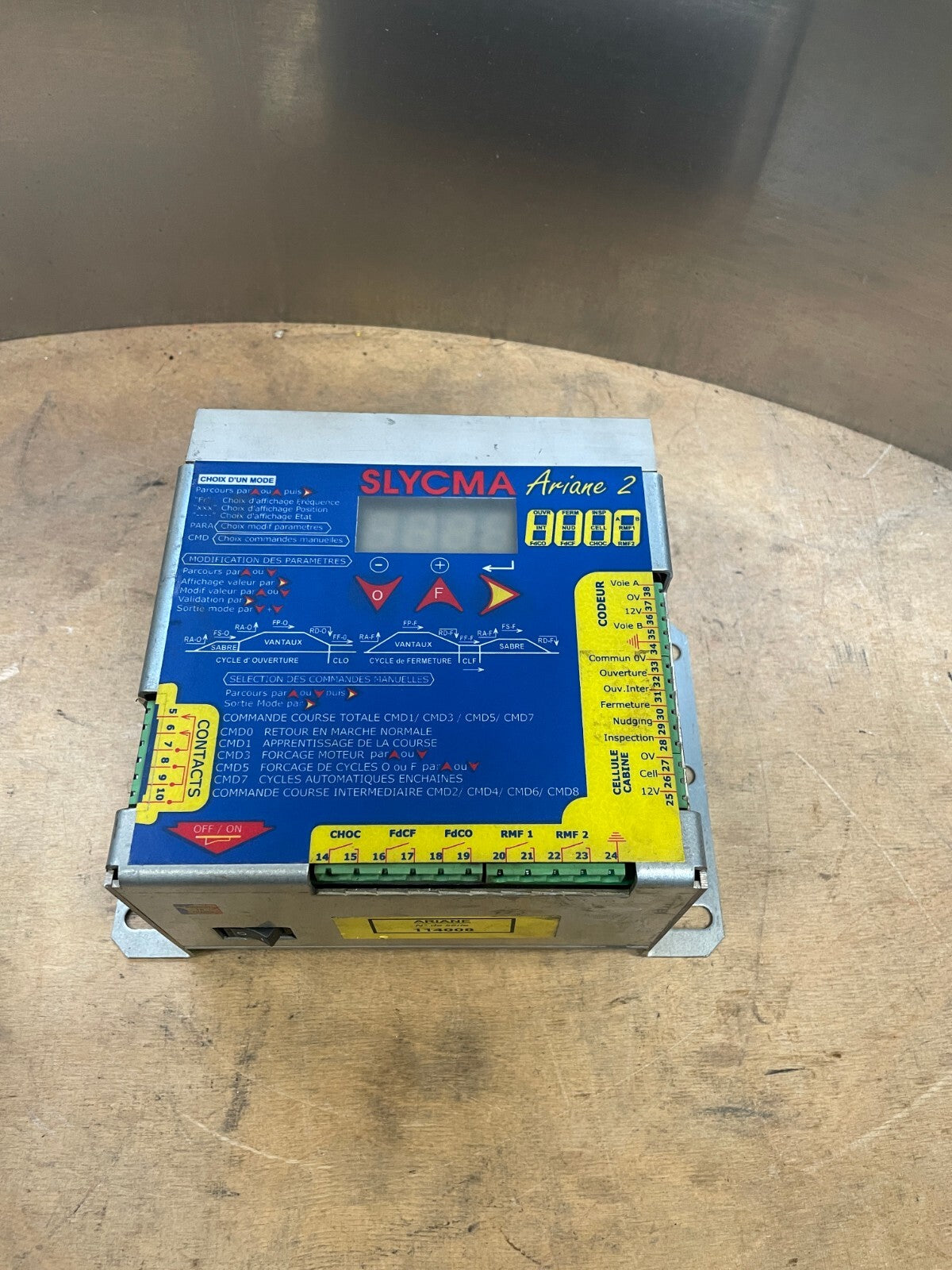 Slycma Ariane 2 Multicolor 180 Watt Digital Display Power Supply for Factory