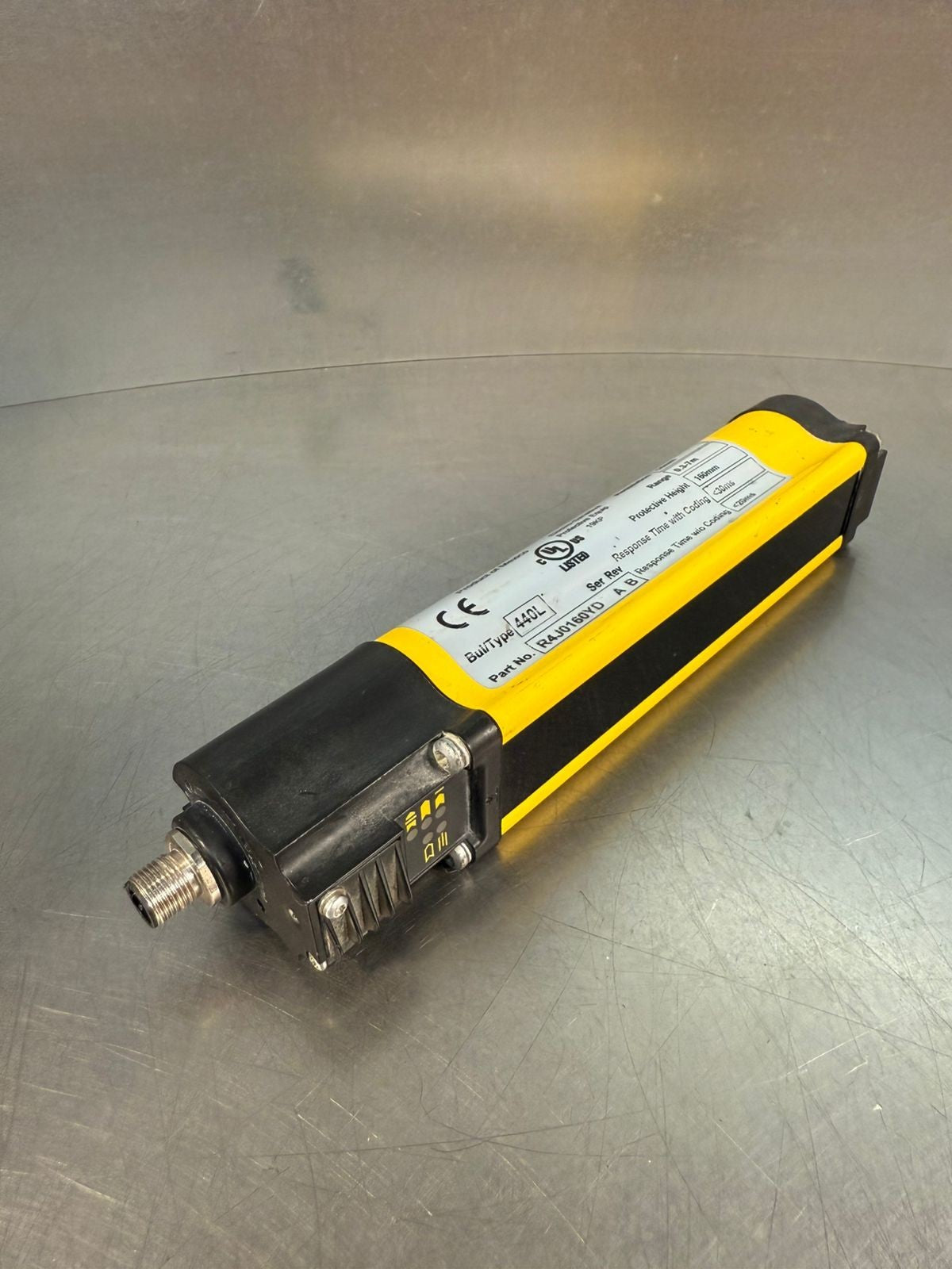 Allen Bradley 440L-R4J0160YD /A Rev.B GuardShield                  (4.4.5)