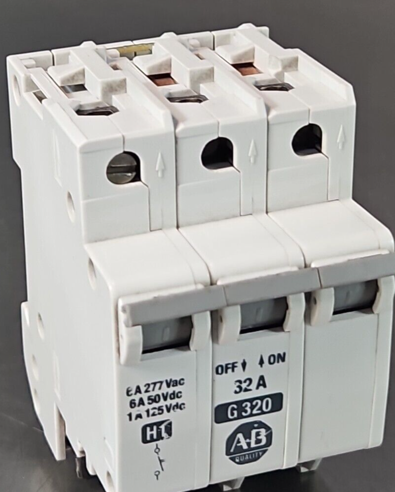 Allen-Bradley 1492-CB2 G320 H1 Ser A Circuit Breaker 32A                  loc4D2