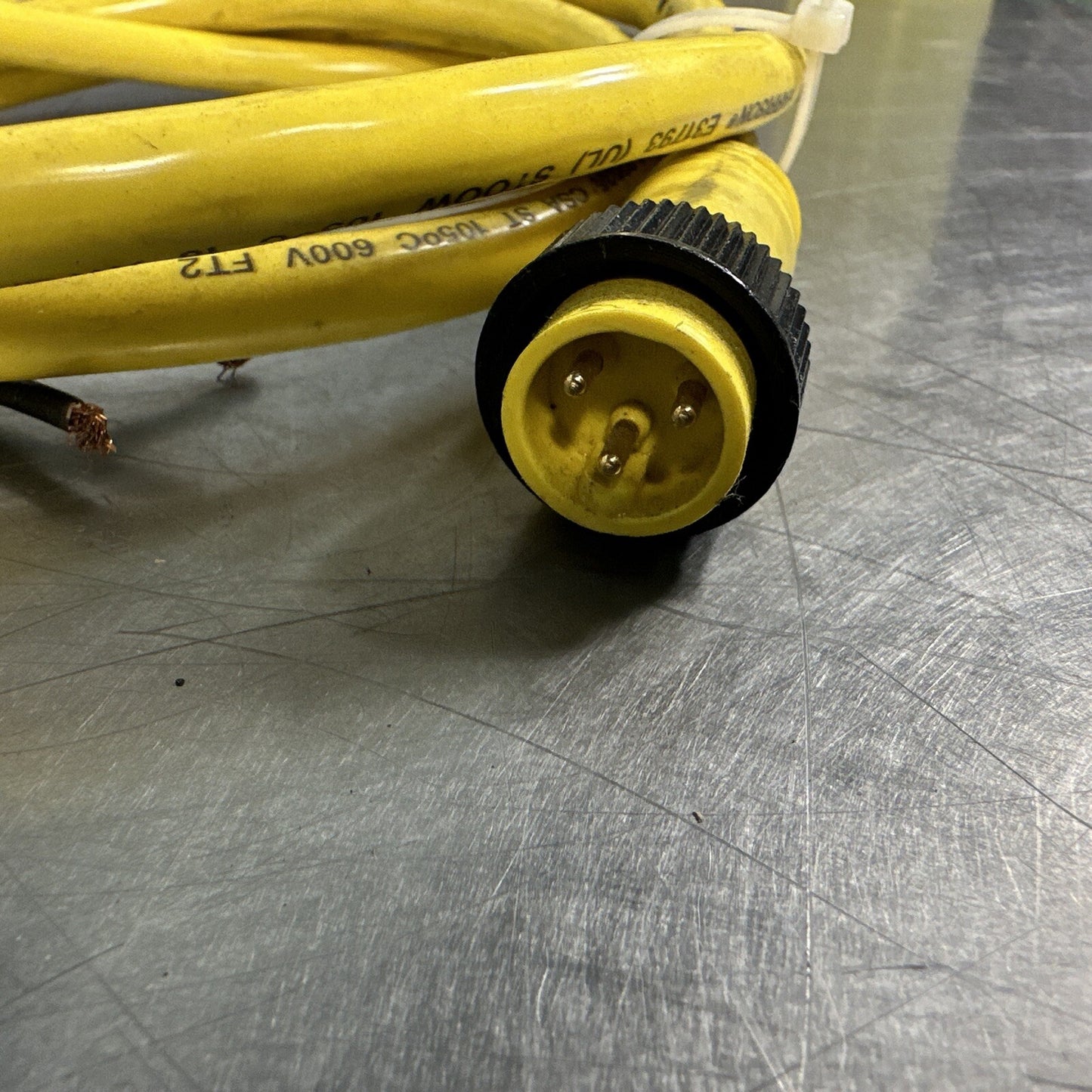 Woodhead 40906 Brad Harrison Quick-change 3p Male (BIN-1.6.5)