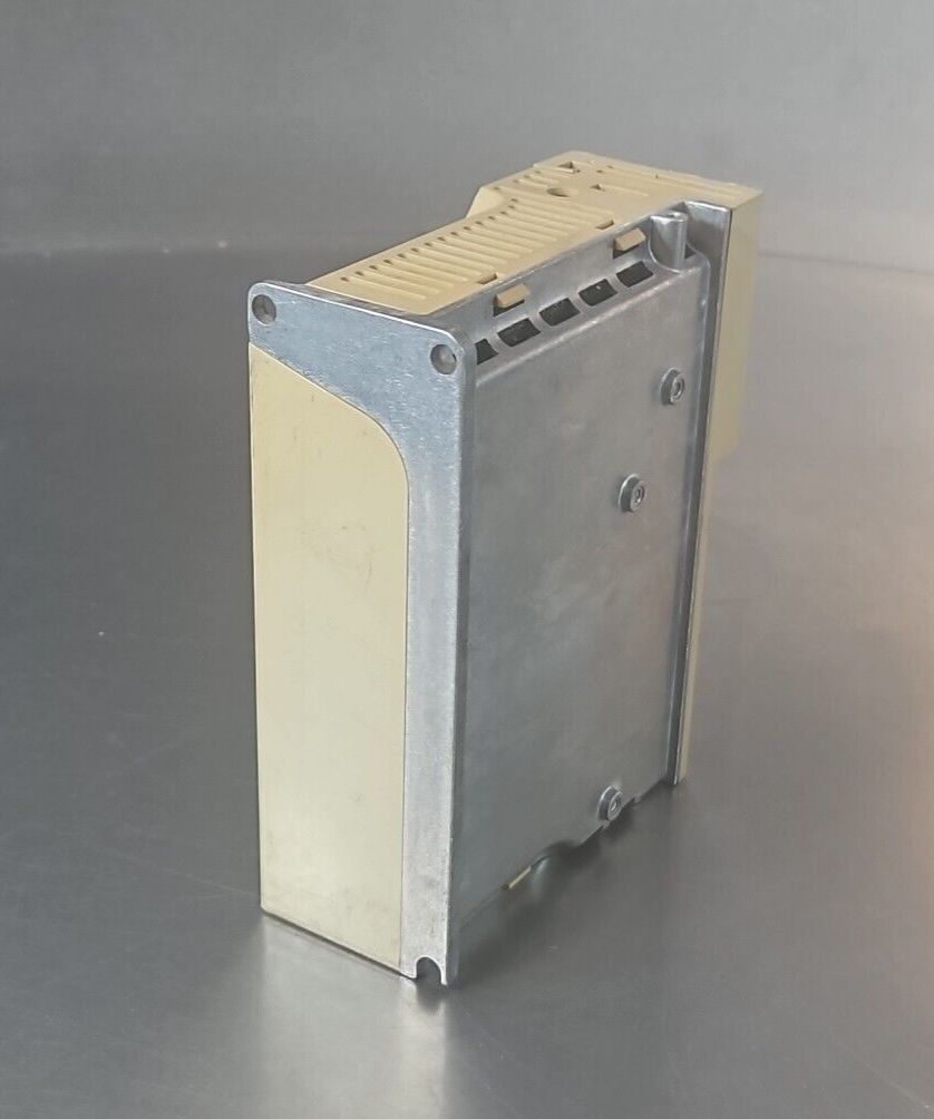 YASKAWA Electric Servopack SGDA-01AS Servopack (BIN2.3.3)