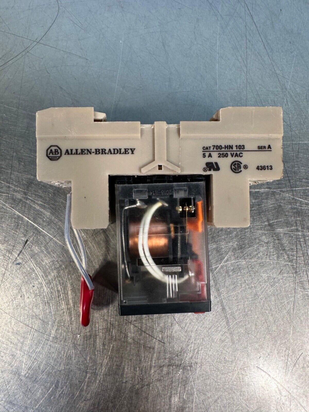 Schneider Relay 792XDXM4L-120A / 700-HN-103 Ser. A Base (4C-27)