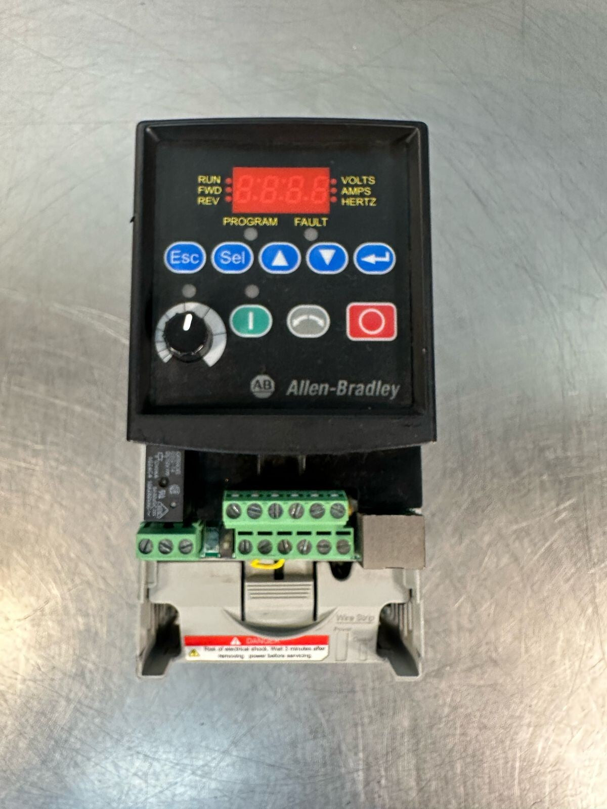 Allen-Bradley 22A-D1P4N104 /A    22AD1P4N104                        (4.5.3)