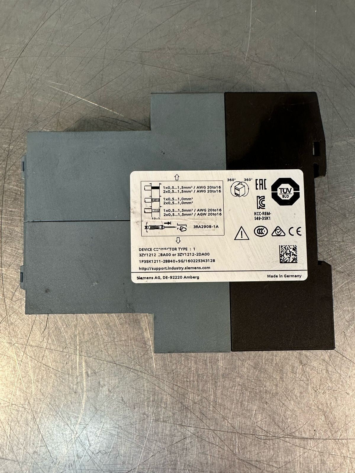 Siemens 3SK1211-2BB40 SAFETY RELAY                                  (5.4.4)