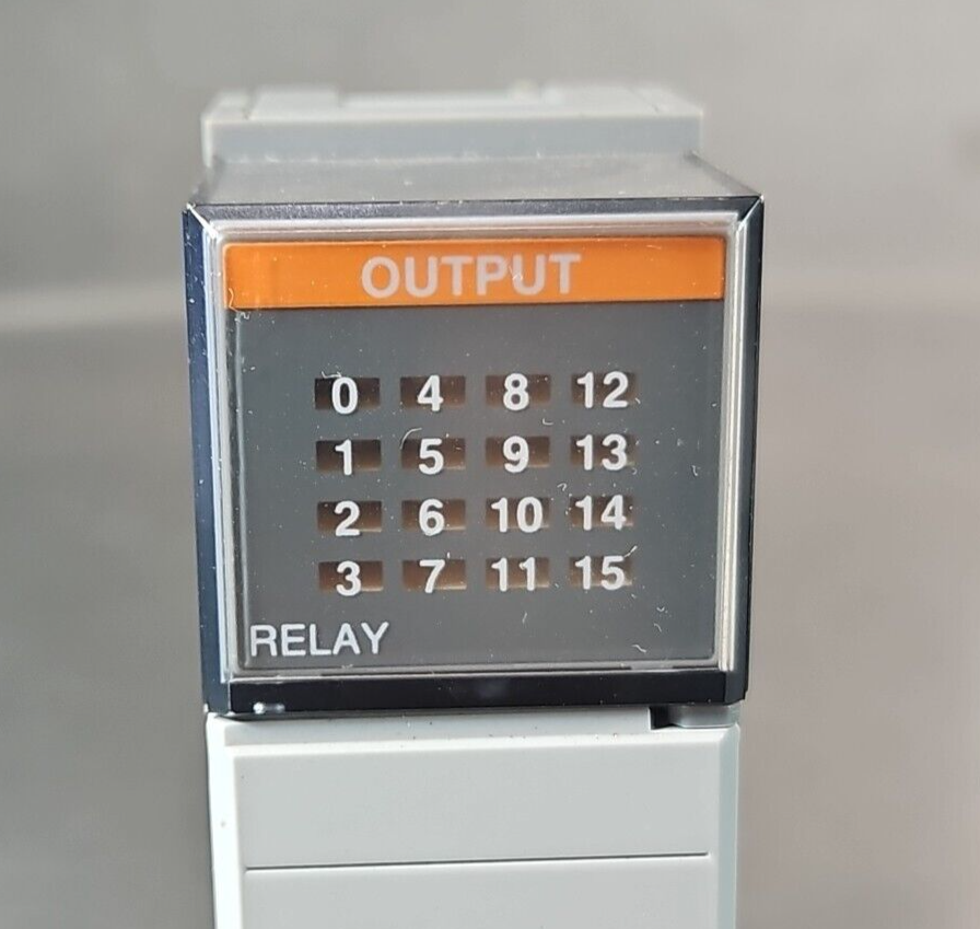 Allen-Bradley 1746-OW16 SLC 500 Digital Contact Output Module (BIN2.3.3)