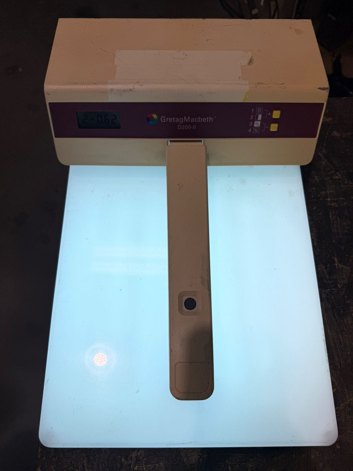Gretag D200 II, Boxed 3246 / 36.51.03 117V 50/60Hz 55Va Ch-8105   (12.4.8)