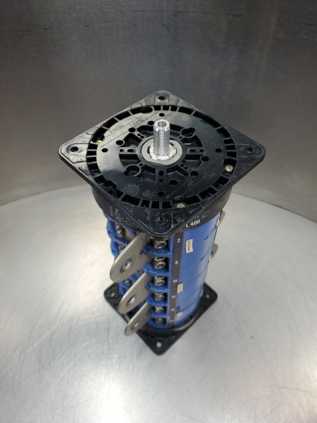 KRAUS & NAIMER L400 (VDE 0660-I/BS 861) MAKE-BREAK SWITCH, 400A 600VAC.       4D