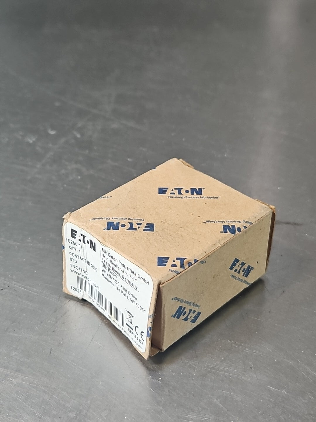 Eaton Cutler Hammer 10250T1 Contact Block                               (BIN735)