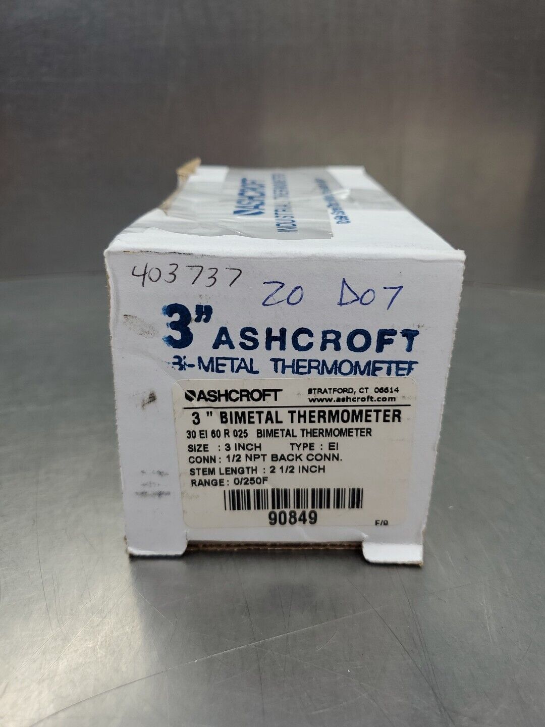 ASHCROFT 30 EI 60 R 025 Bimetal Thermometer, Range: 0-250F.                 6D-2