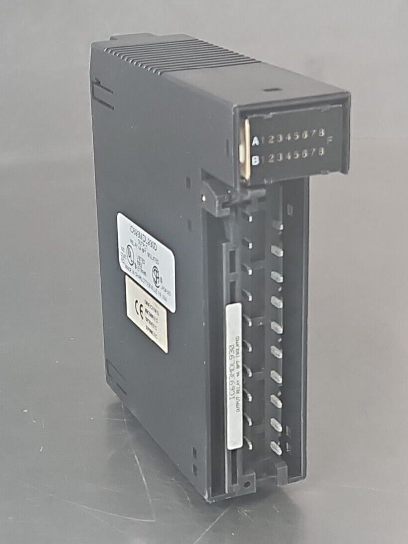 GE Fanuc IC693MDL930D Output Relay Module (BIN4.4.5)