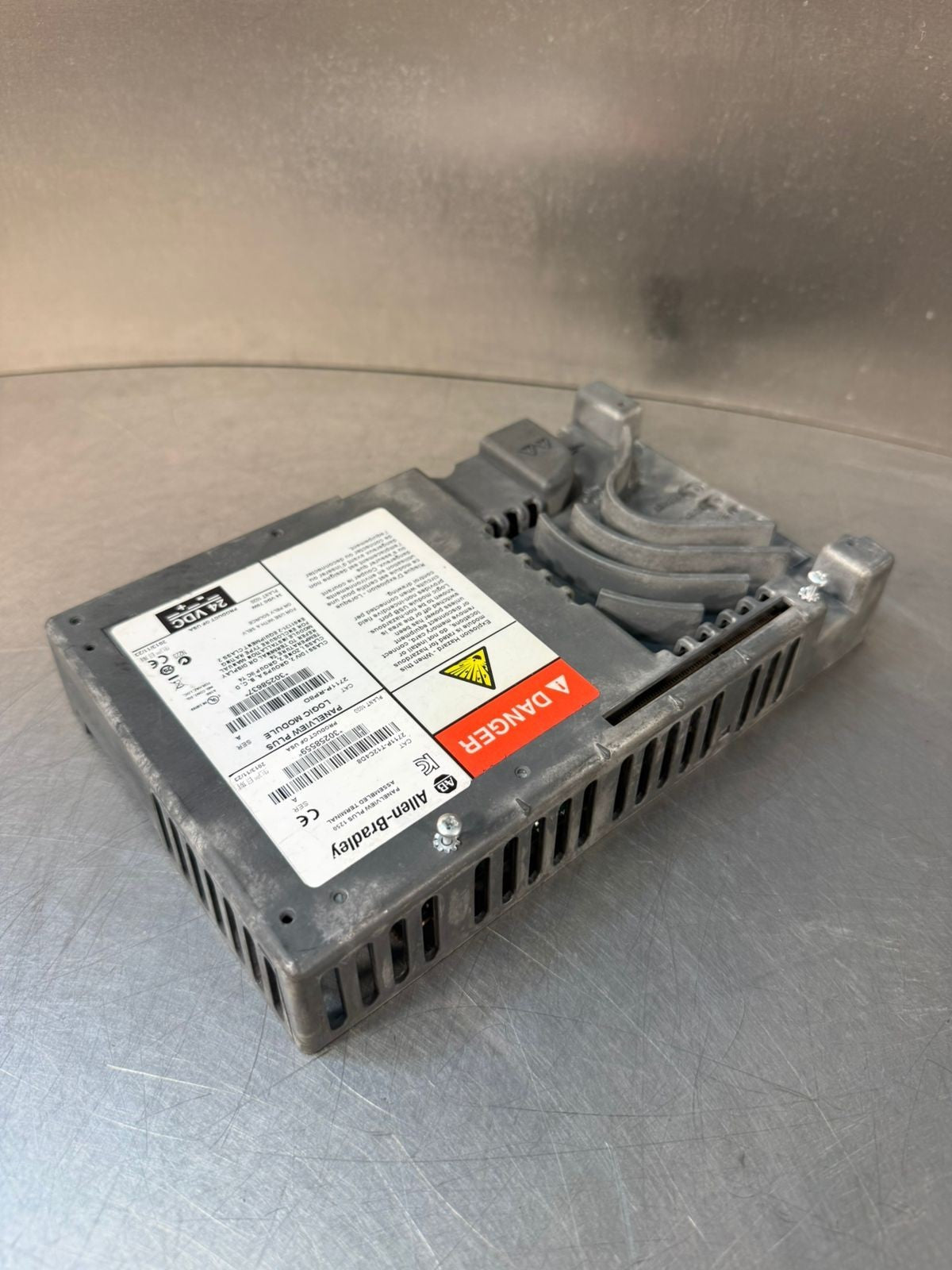 Allen Bradely 2711P-RP8D /A Logic Mod 2711P-T12C4D8 /A            (6.4.5)