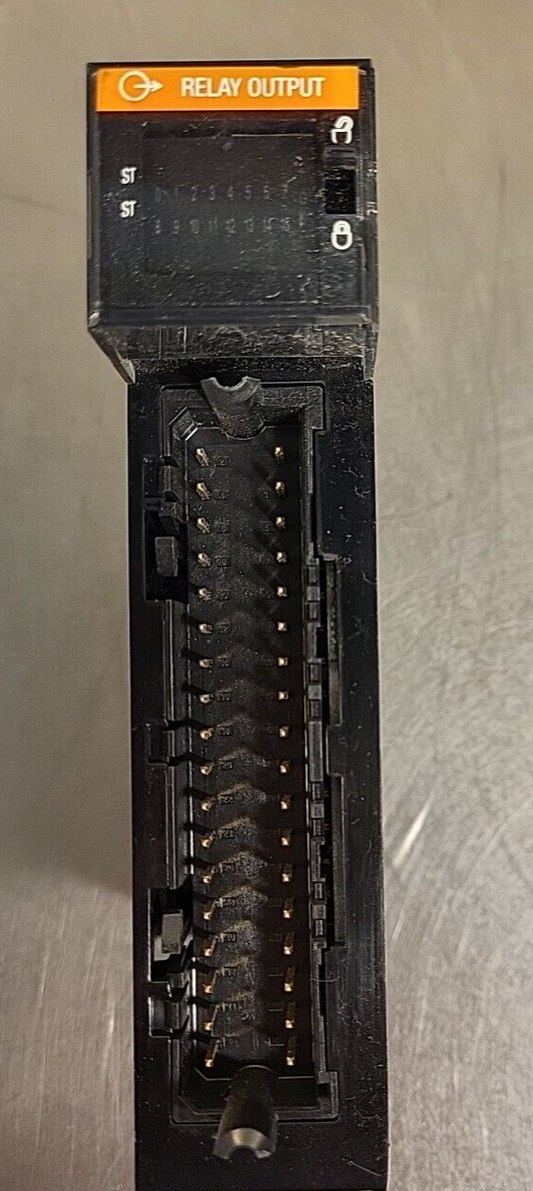 Allen Bradley 1756-OW16I Controllogix Output Module Ser A(BIN 3.5.3)