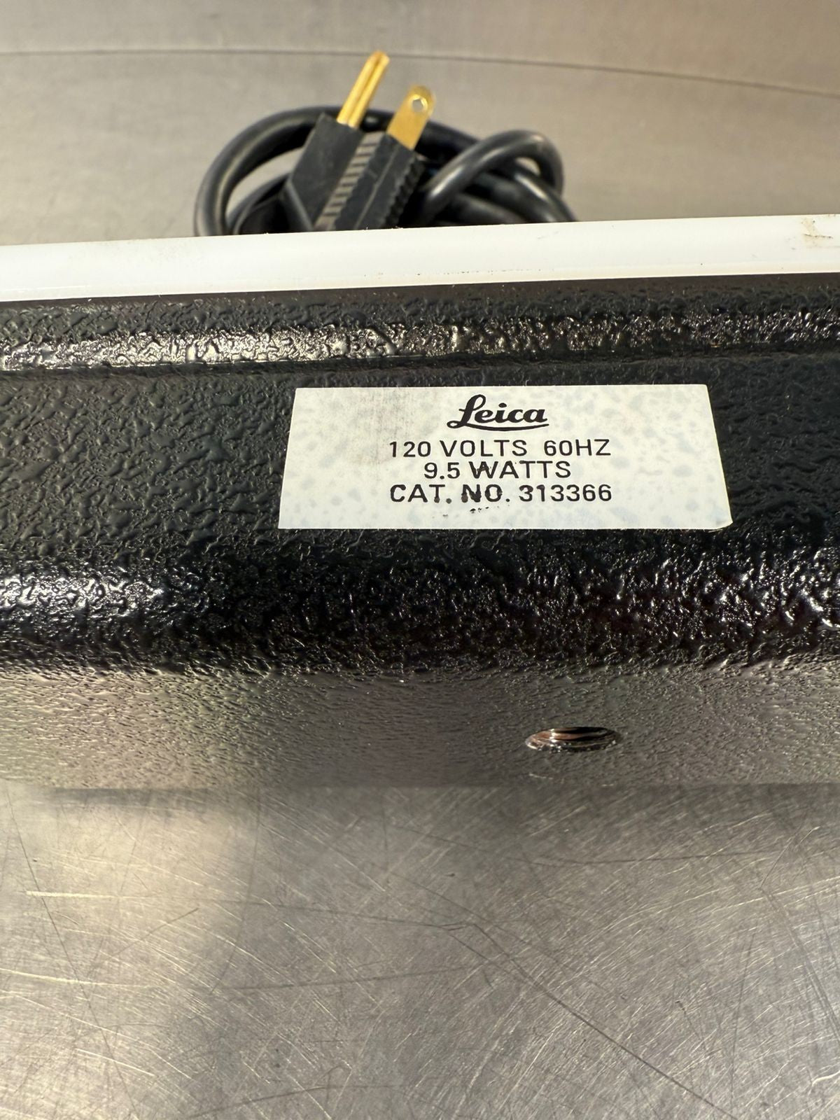 Leica Cat: 313366 120Volts 60HZ 9.5 Watts                          (6.3.1)