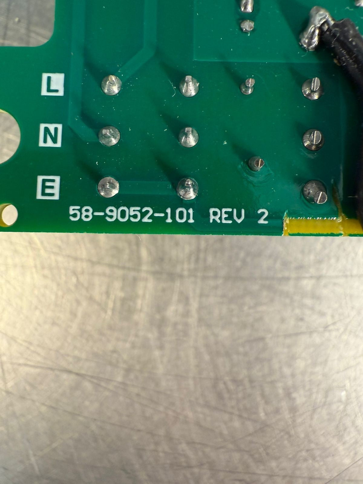 58-9052-101 Rev- 2  /  589052101   ()