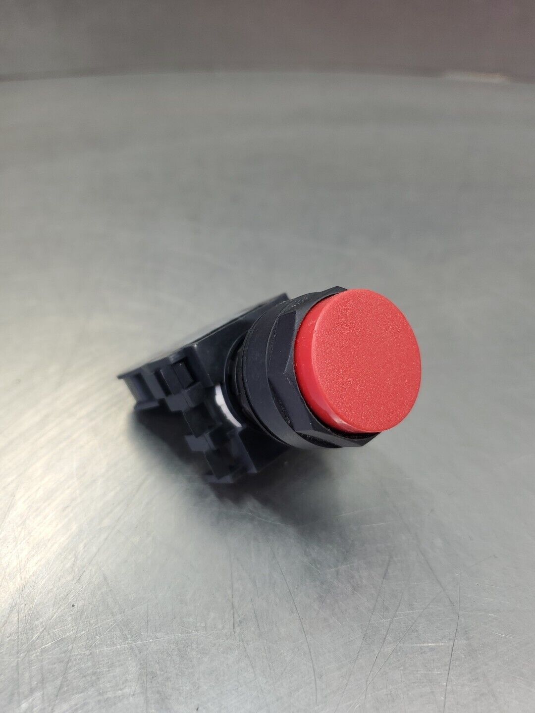 Cutler-Hammer E22B1 Ser A1 Contact Block Selector Switch,  Red.             4D-3