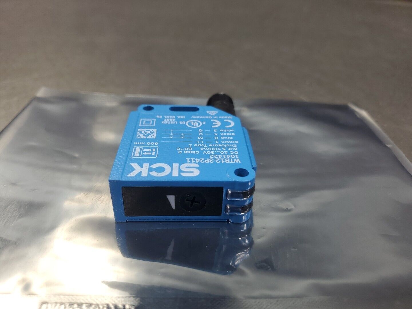 Sick WTB12-3P2411 Photoelectric Switch, (1041422)                          5E-33